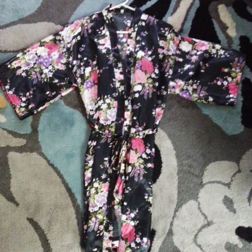 Women's Floral Print Size Medium Multi Color Robe - Picture 3 of 6